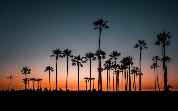 Beautiful picture of California. Photo by Sebastian Banasiewcz